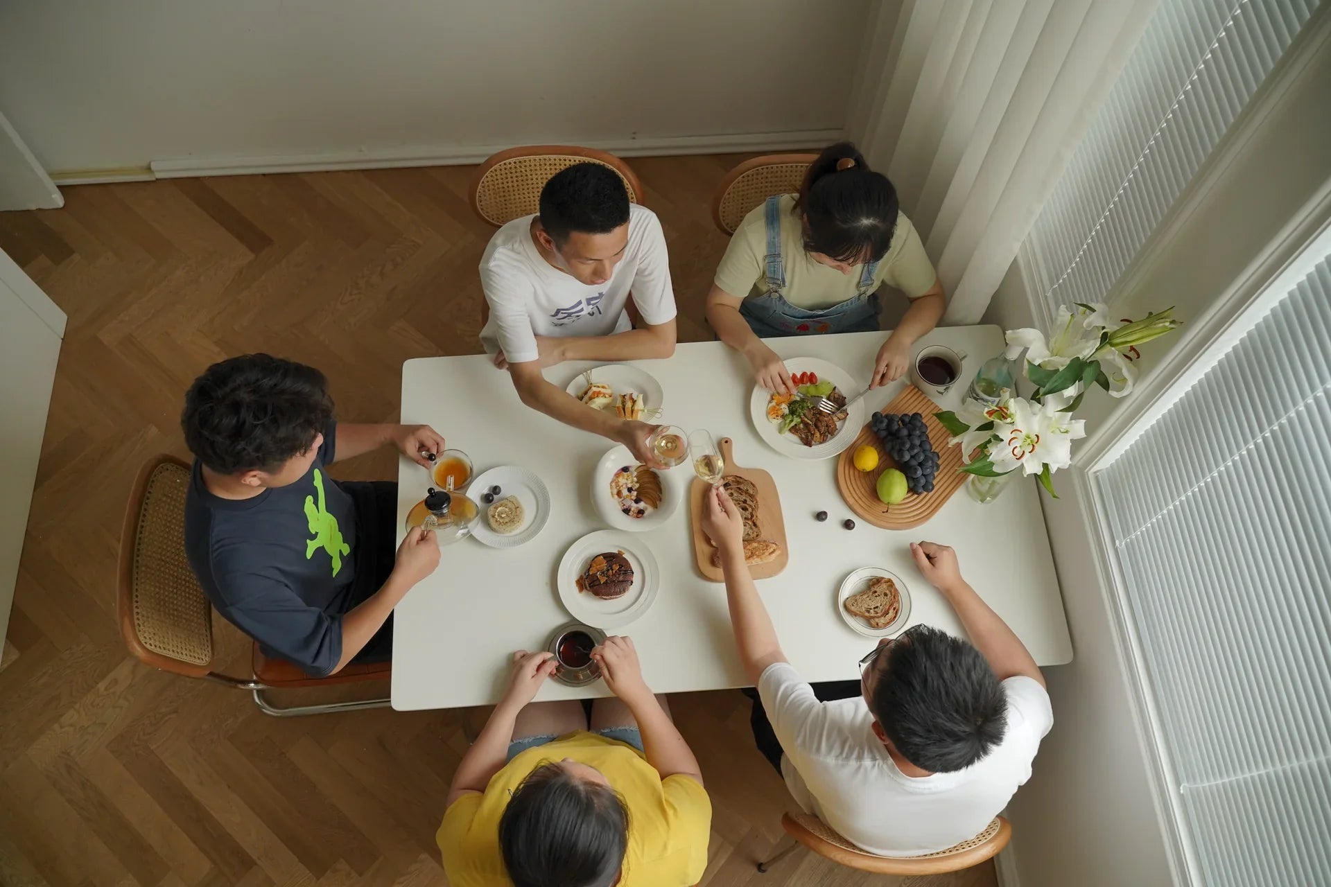 UF Coffee Table & Dining Table