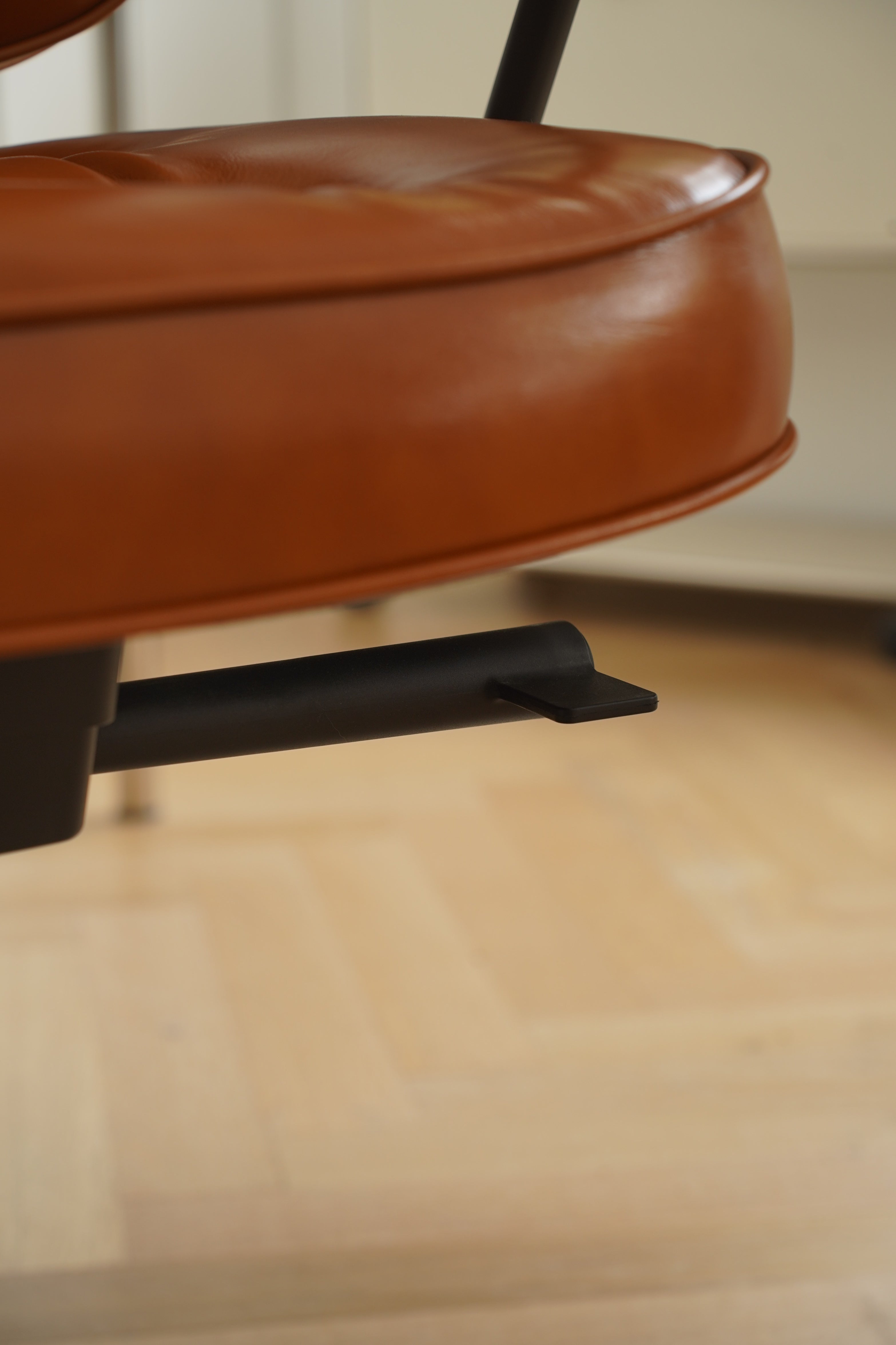 UF My Elegant Focus Office Chair