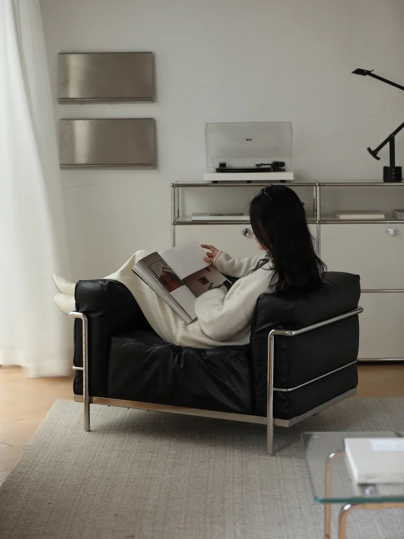 UF The Architect's Embrace Armchair