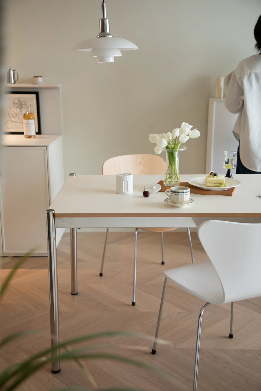 UF Nexus Executive Dining Table