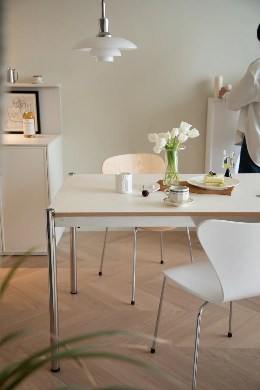 UF Nexus Executive Dining Table