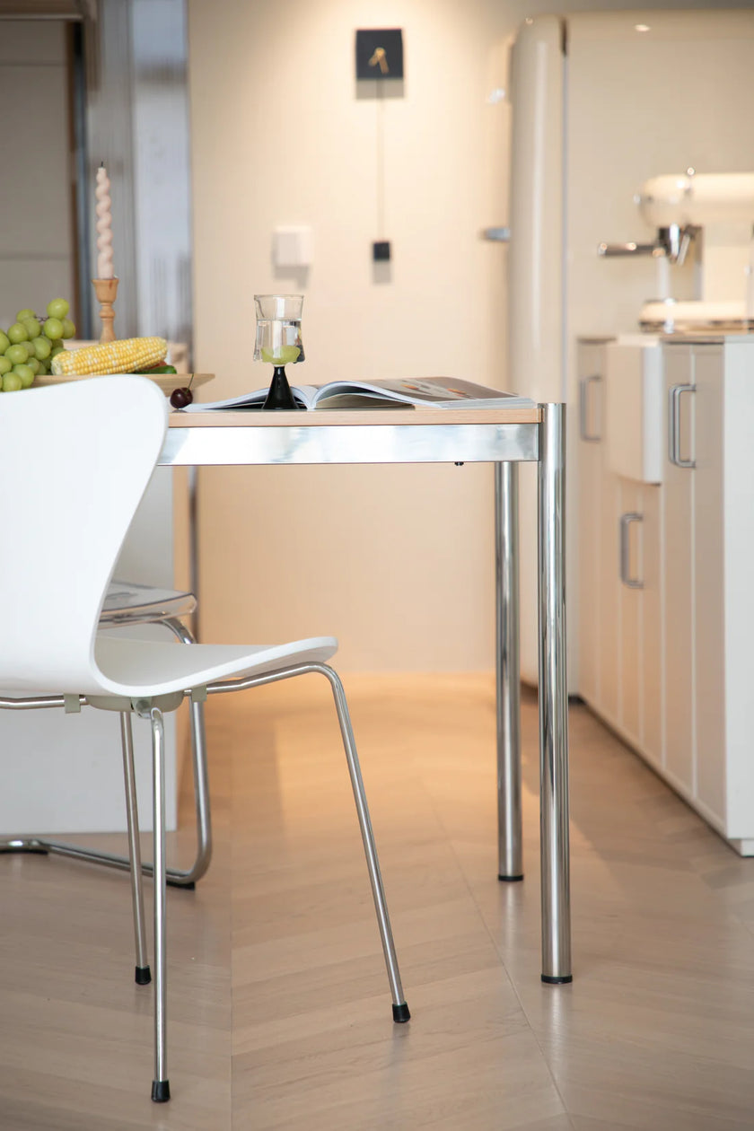 UF Nexus Executive Dining Table