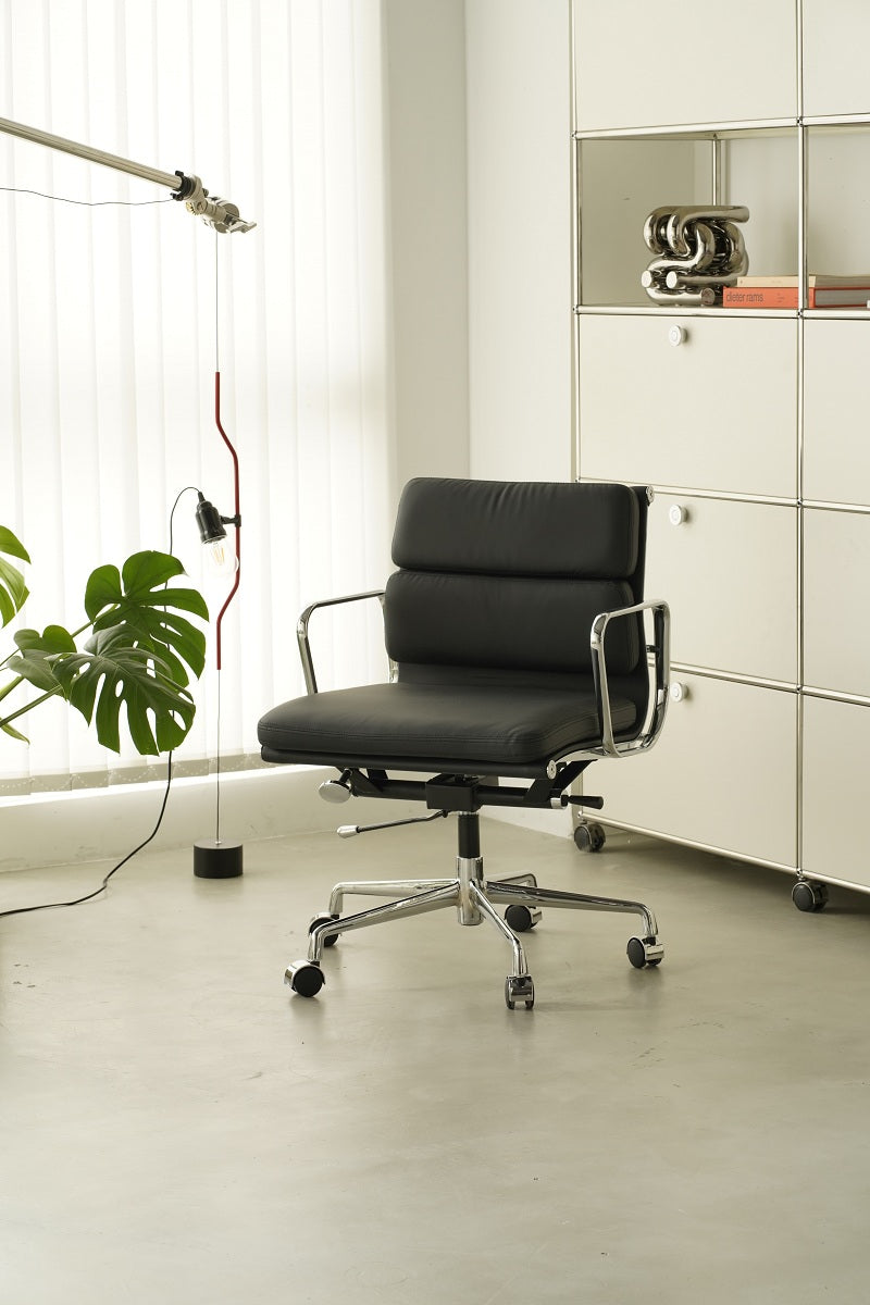 UF Eames Leather Desk Chair
