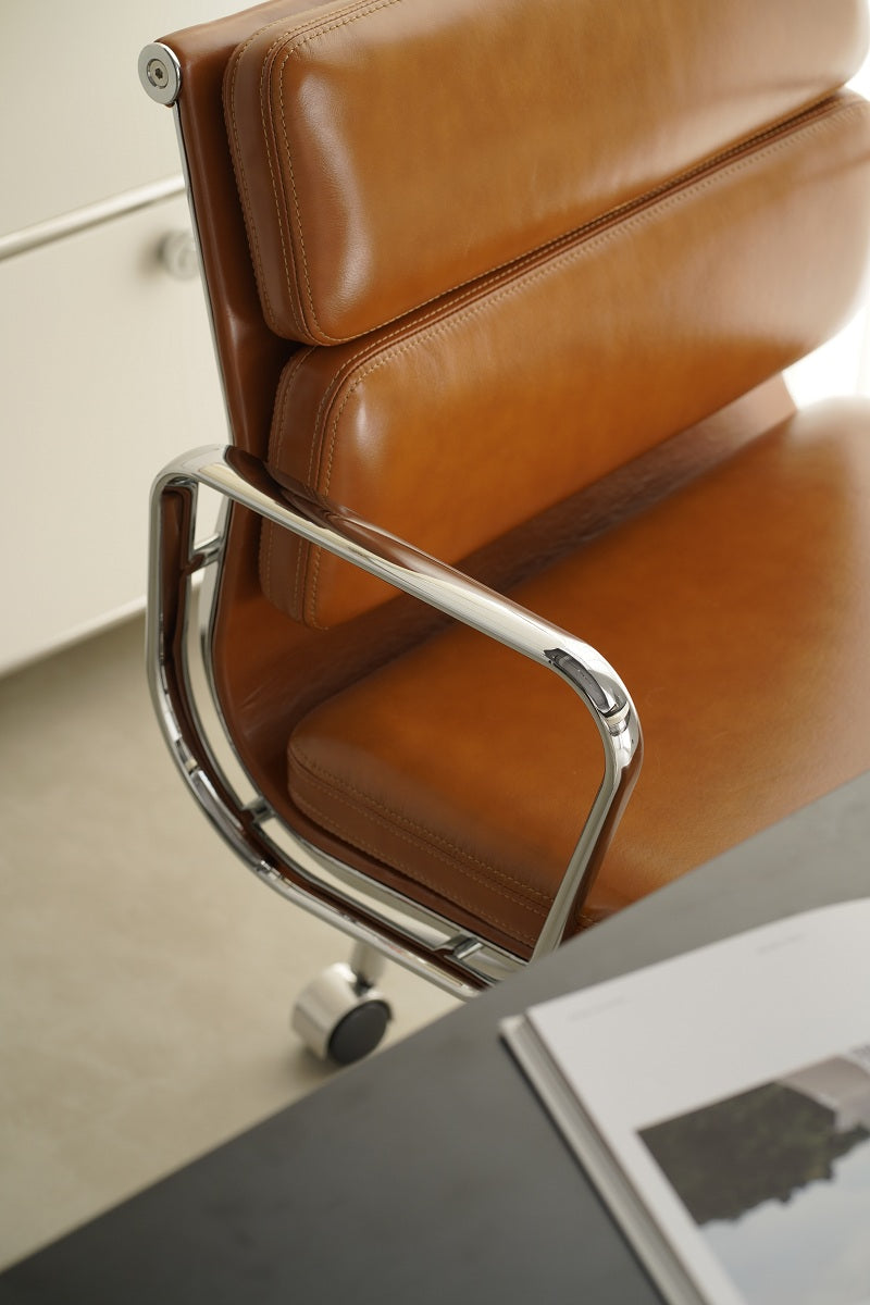 UF Eames Leather Desk Chair