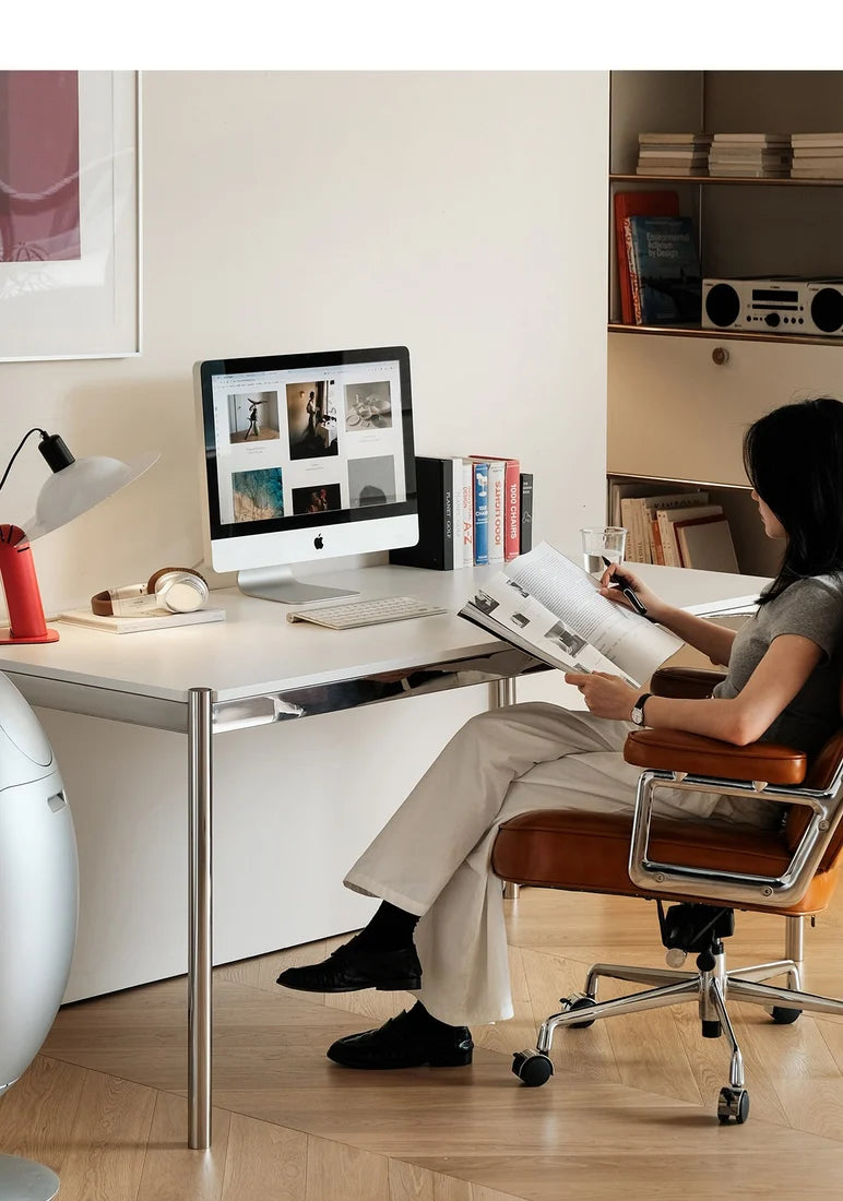 UF Nexus Multifunctional table