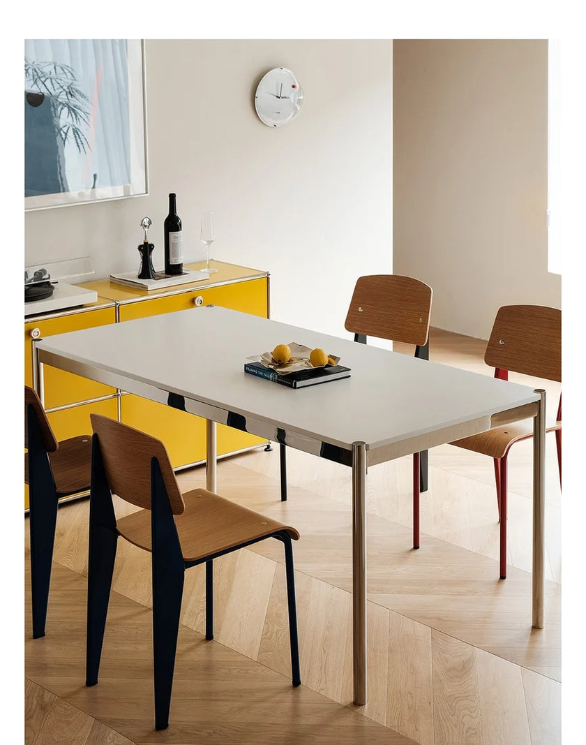 UF Nexus Multifunctional table