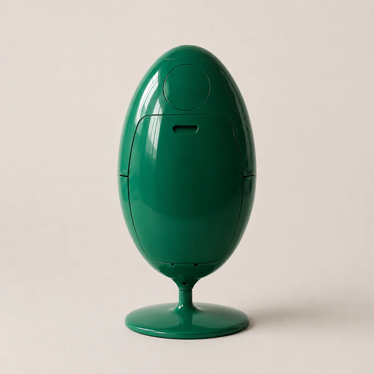UF Gazing at Clean Earth Trash Can