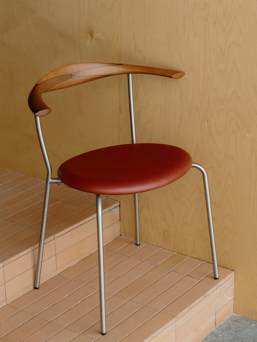 UF Nordic Floating Curve Chair