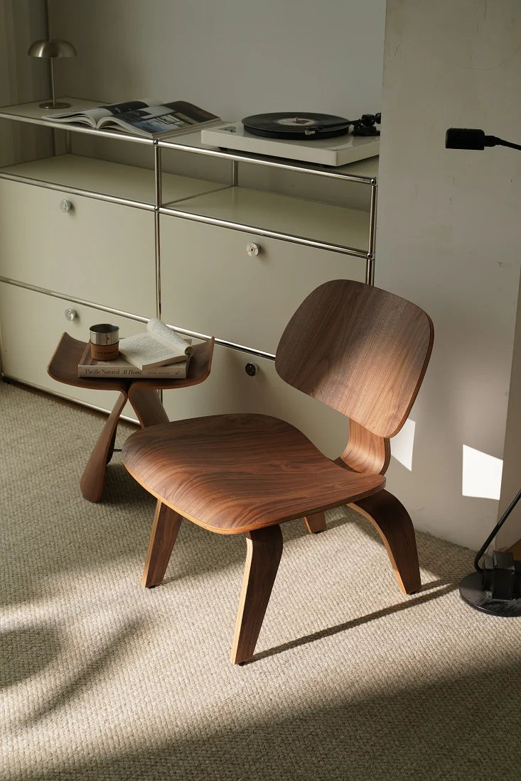 UF Plywood Lounge Chair
