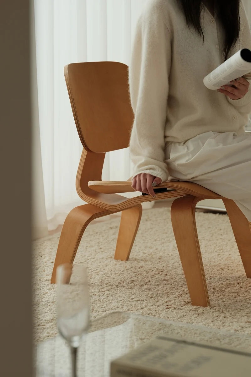 UF Plywood Lounge Chair