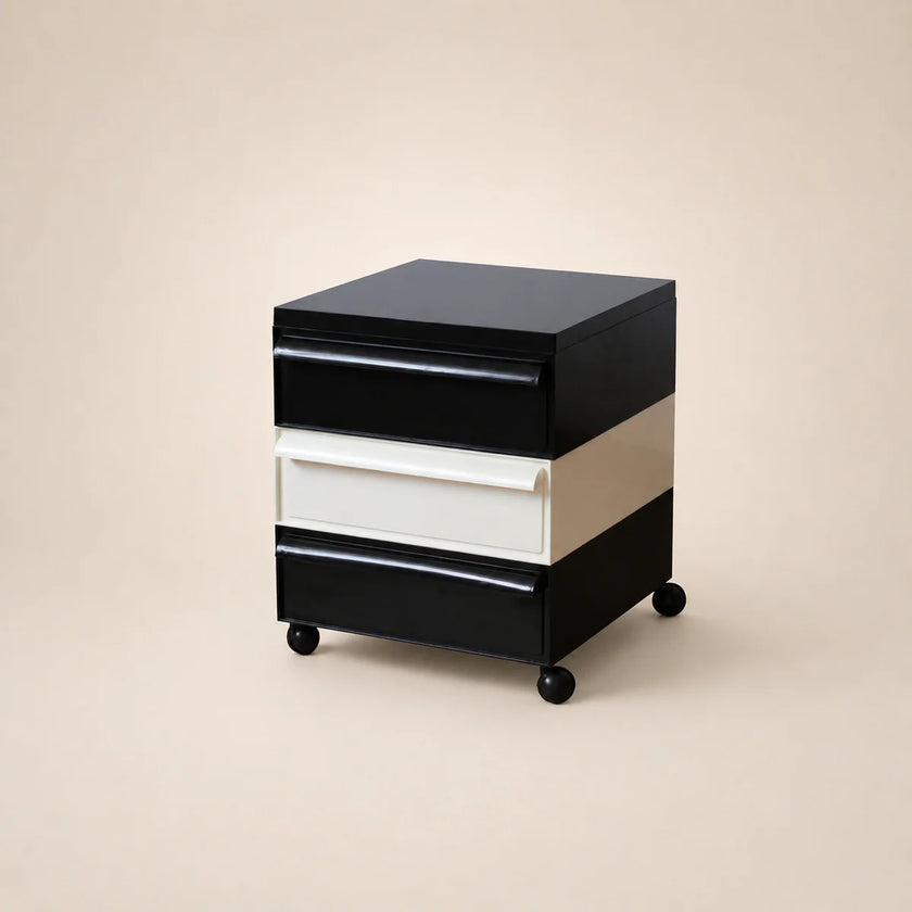 UF Pull Me Close Mobile Storage Containers