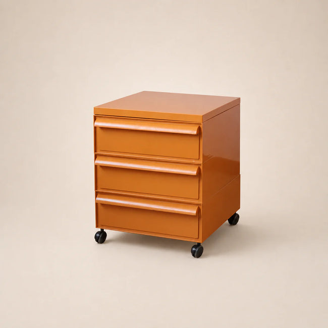 UF Pull Me Close Mobile Storage Containers