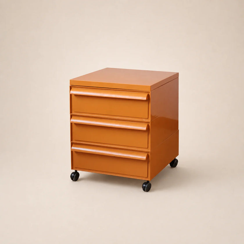 UF Pull Me Close Mobile Storage Containers