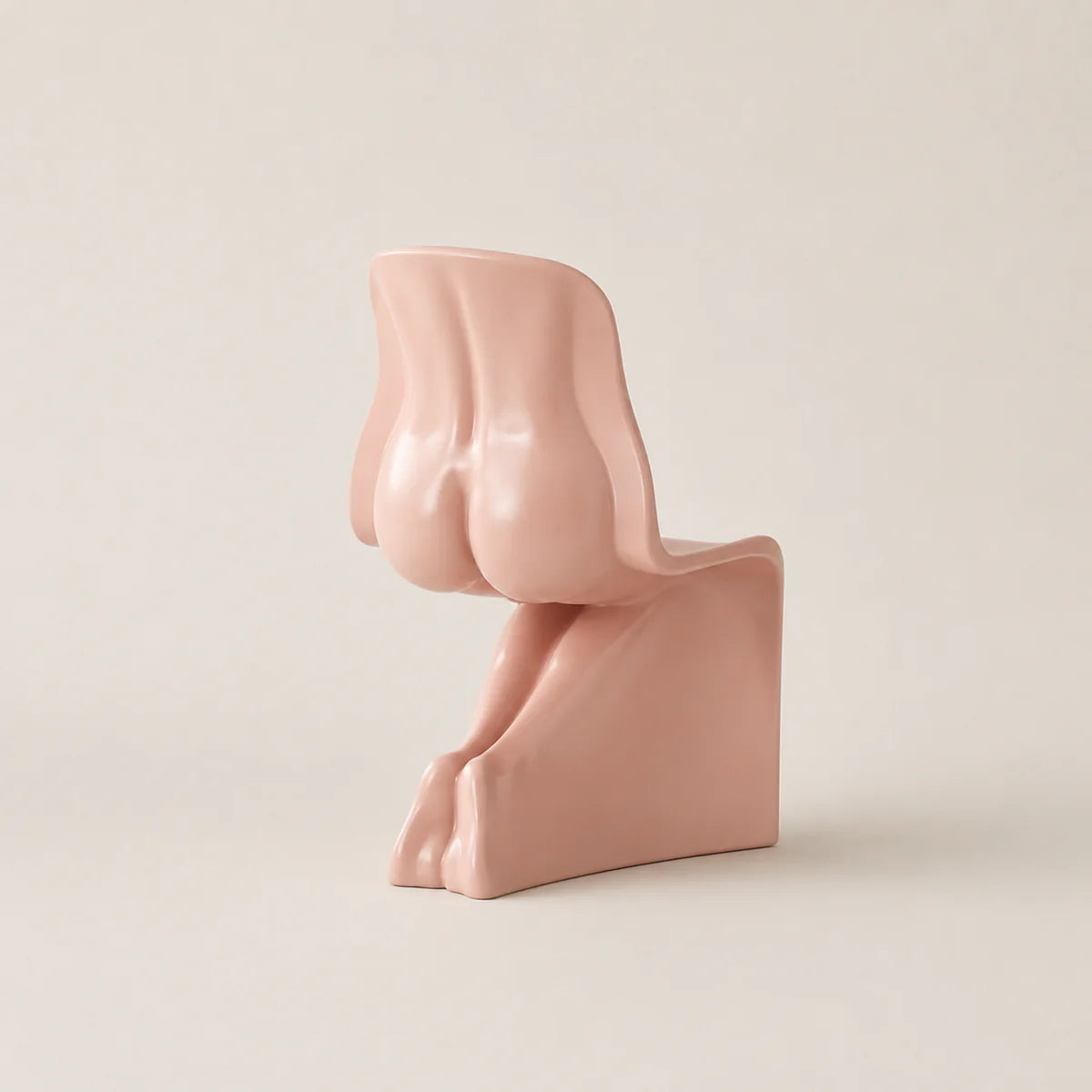 UF Sculpt Your Pure Essence Chair