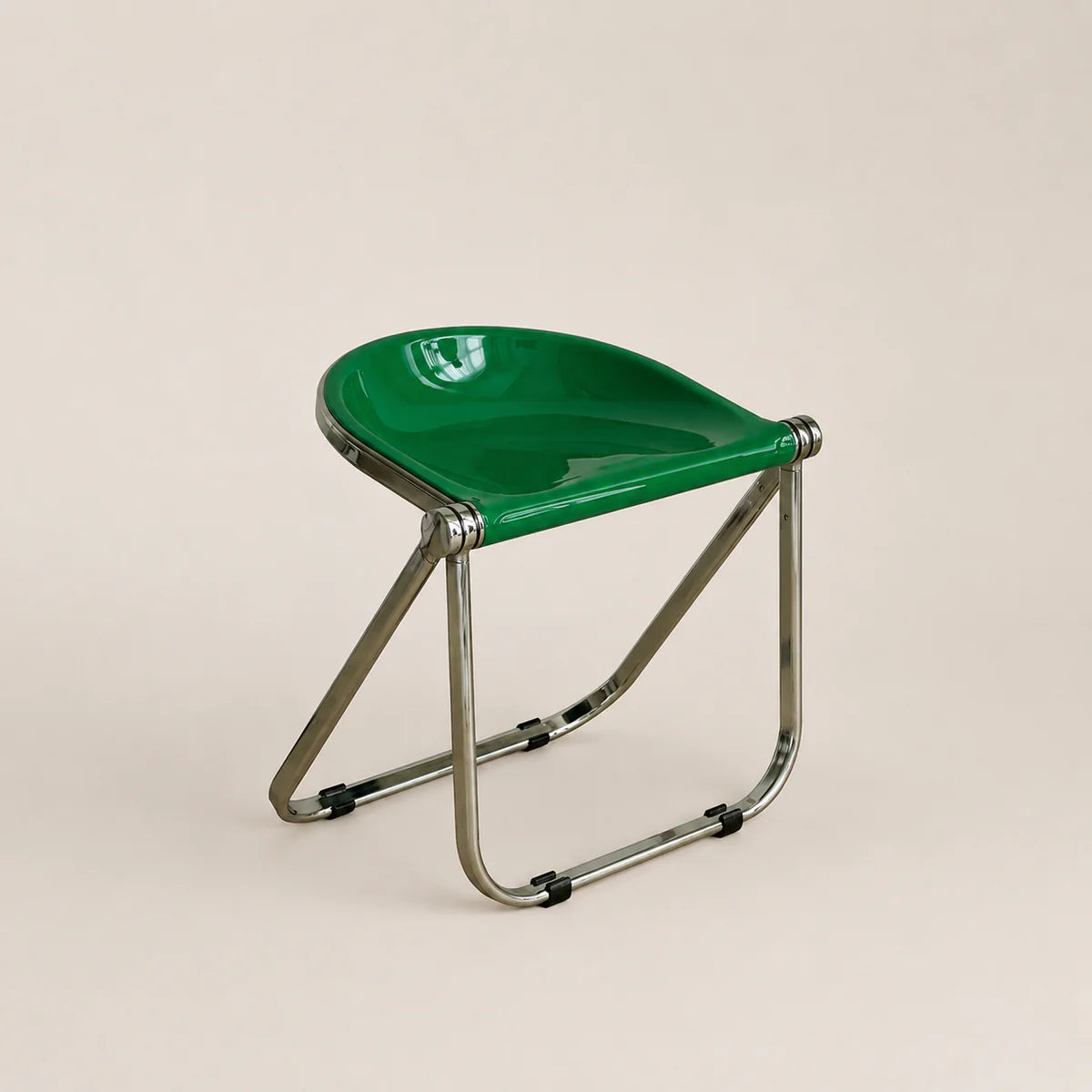 UF Unfold My Charm Stool